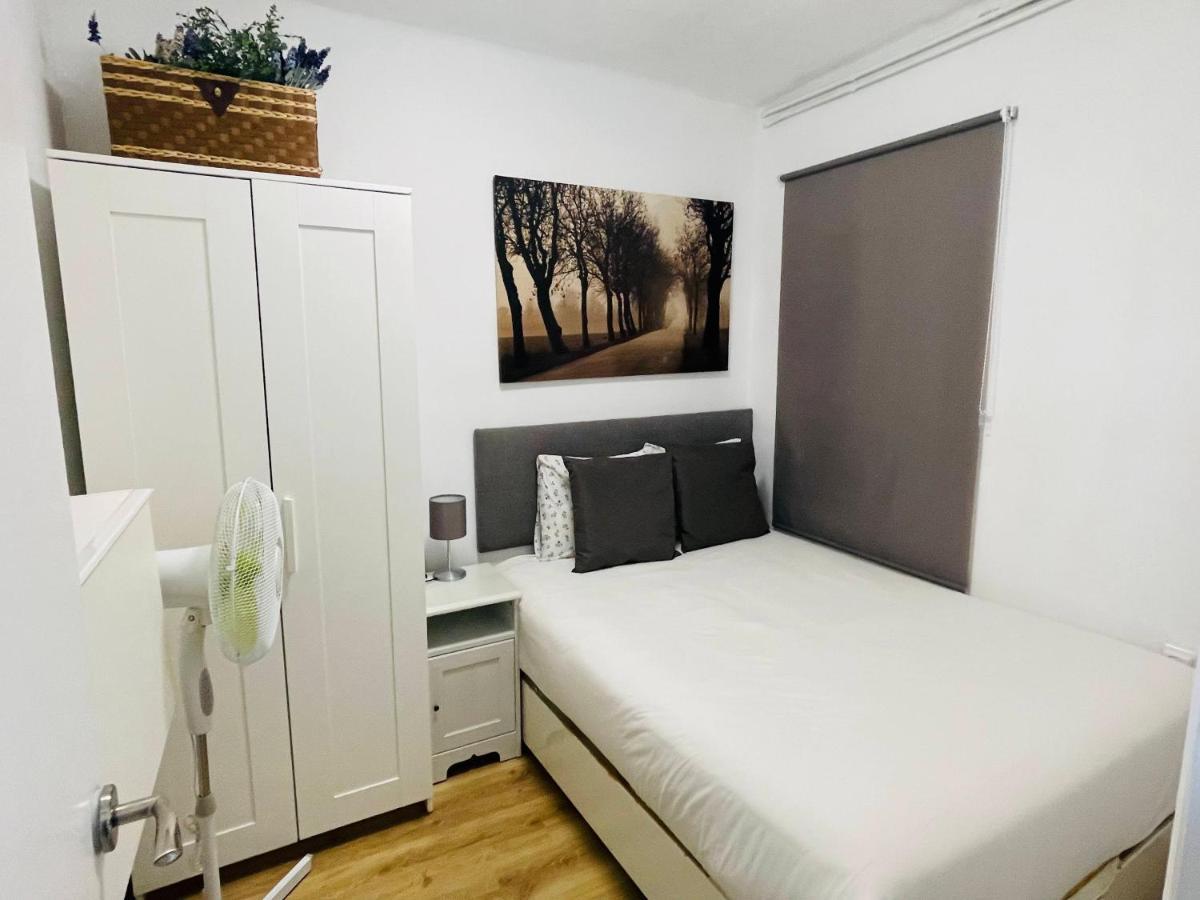 Beach Apartment Barca 6 산트 아드리아 데 베소스 외부 사진