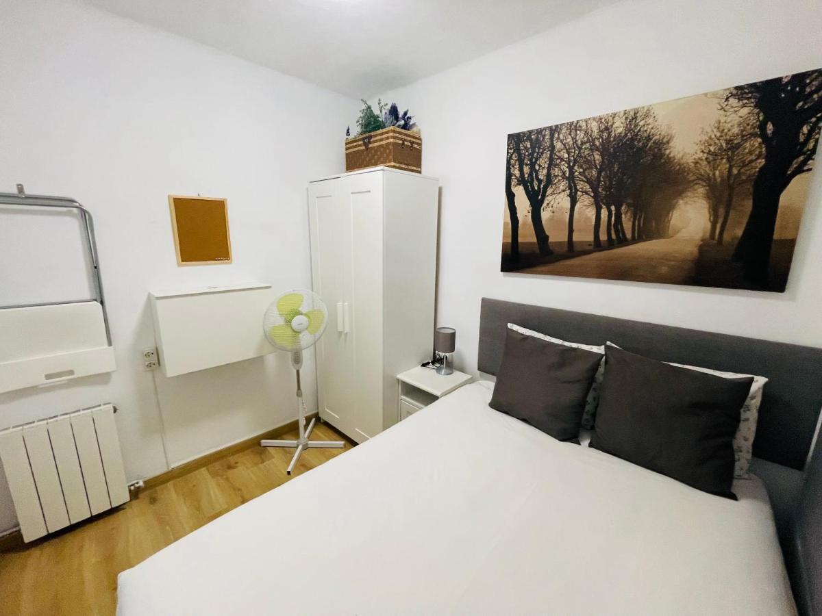 Beach Apartment Barca 6 산트 아드리아 데 베소스 외부 사진