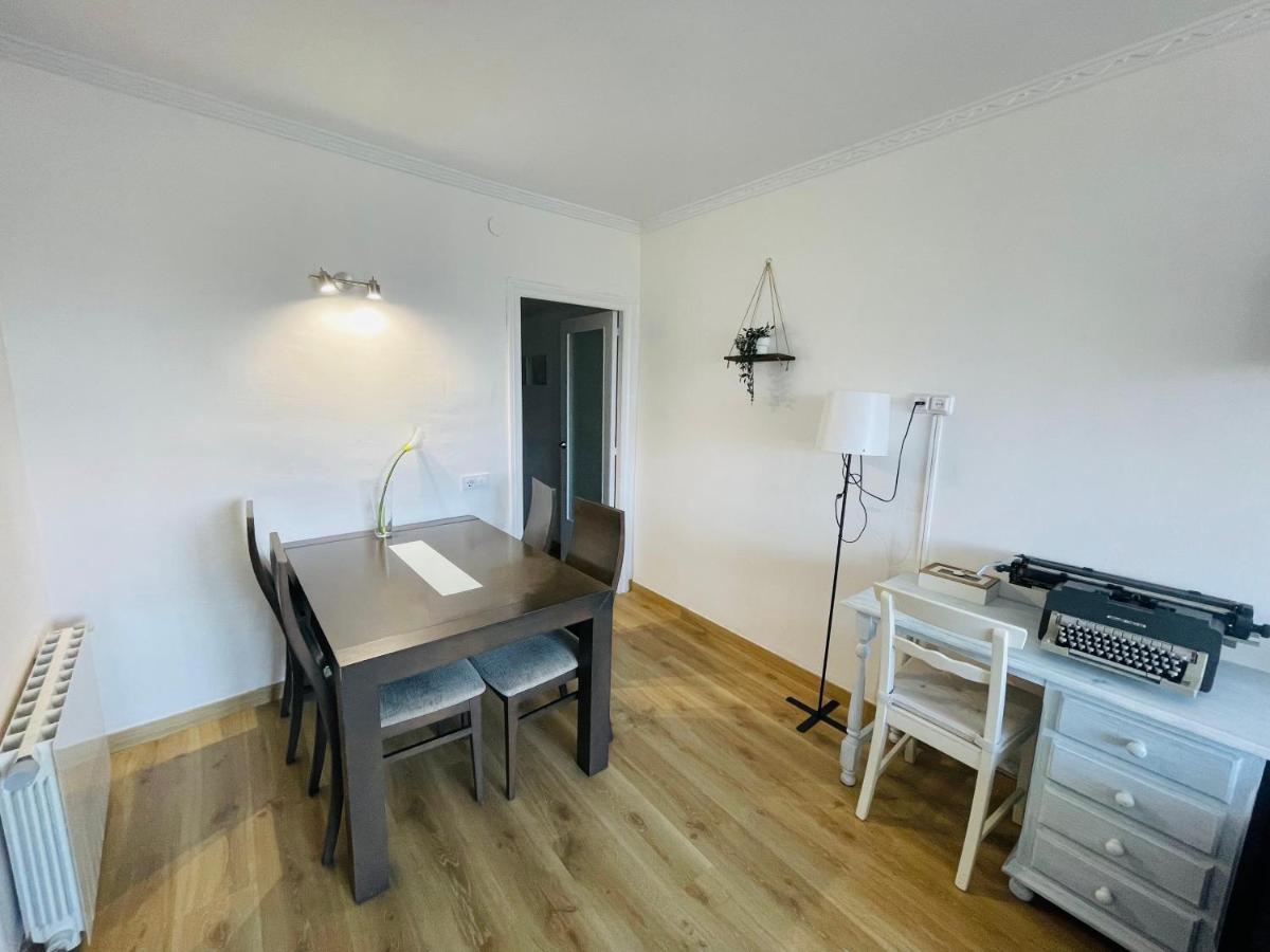 Beach Apartment Barca 6 산트 아드리아 데 베소스 외부 사진